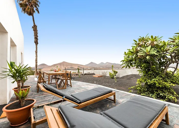 Home2book Cozy Terrace House With Volcano Views Nazaret