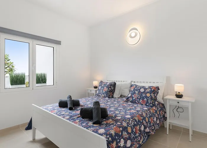 Home2book Cozy Terrace House With Volcano Views